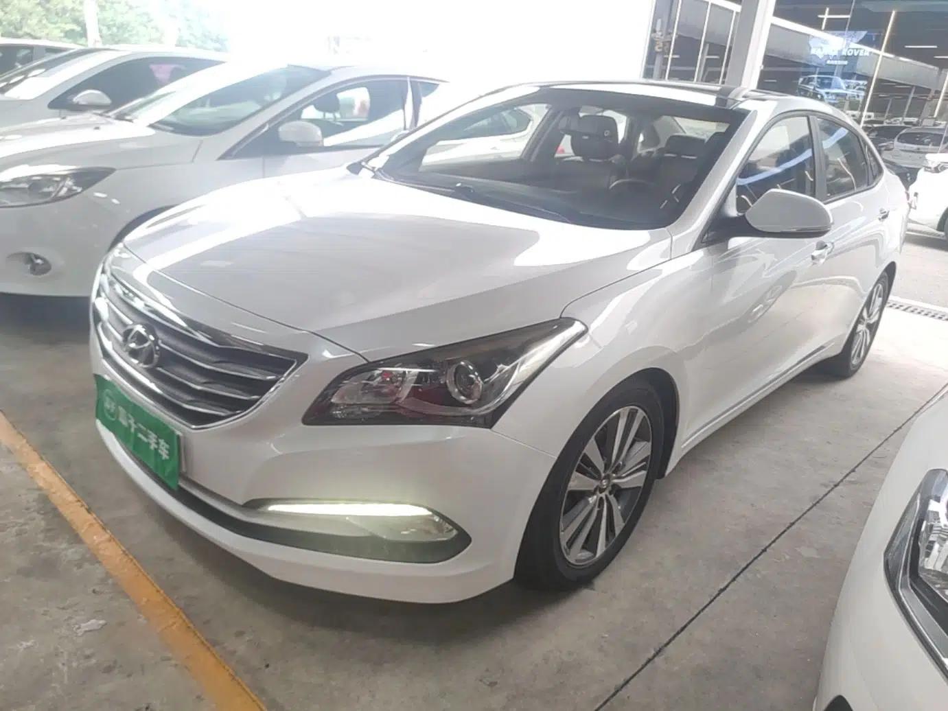Hyundai Mistra 2014 1.8L Automatic Deluxe DLX Model — миниатюра 1