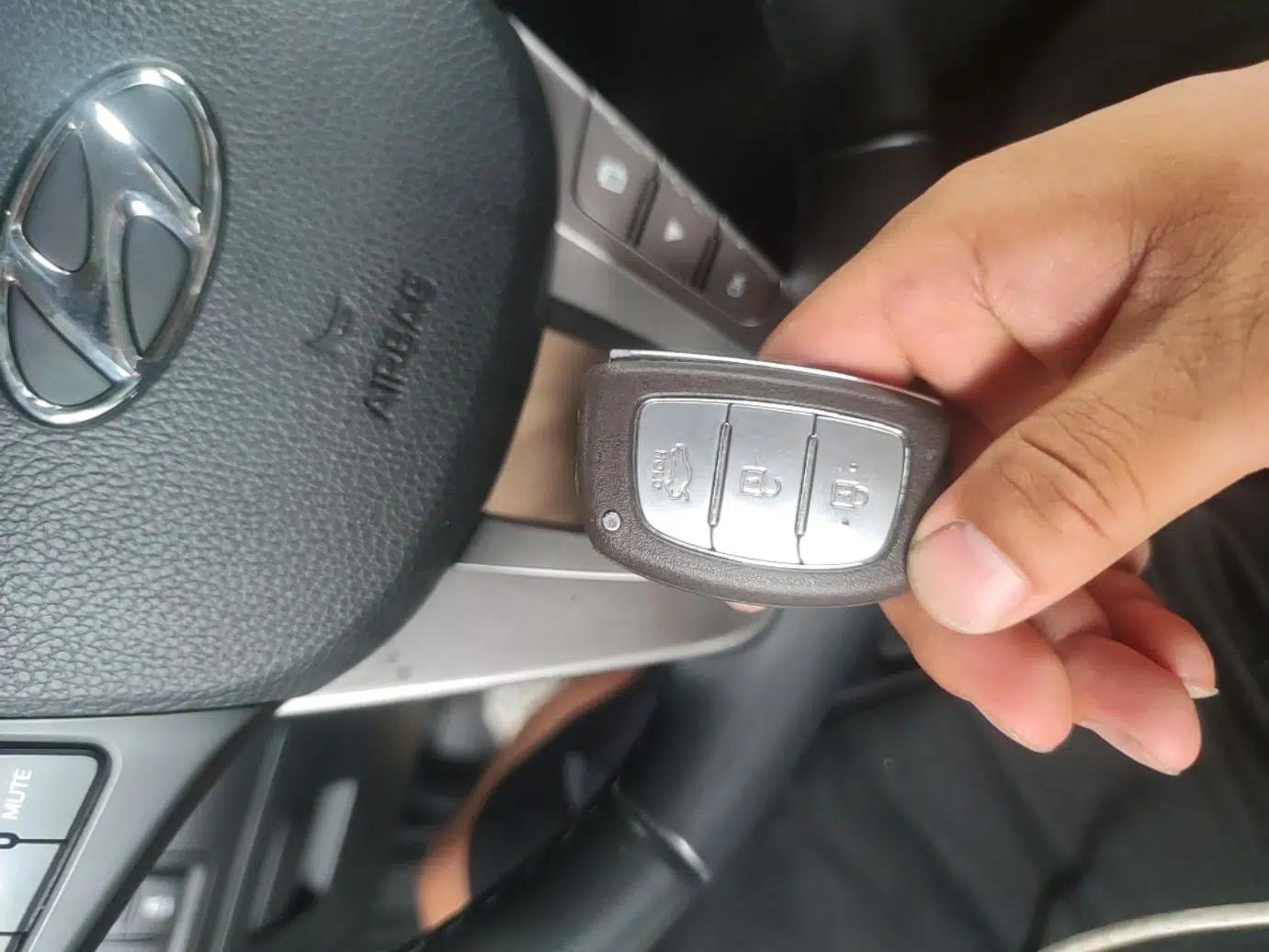 Hyundai Mistra 2014 1.8L Automatic Deluxe DLX Model — миниатюра 28