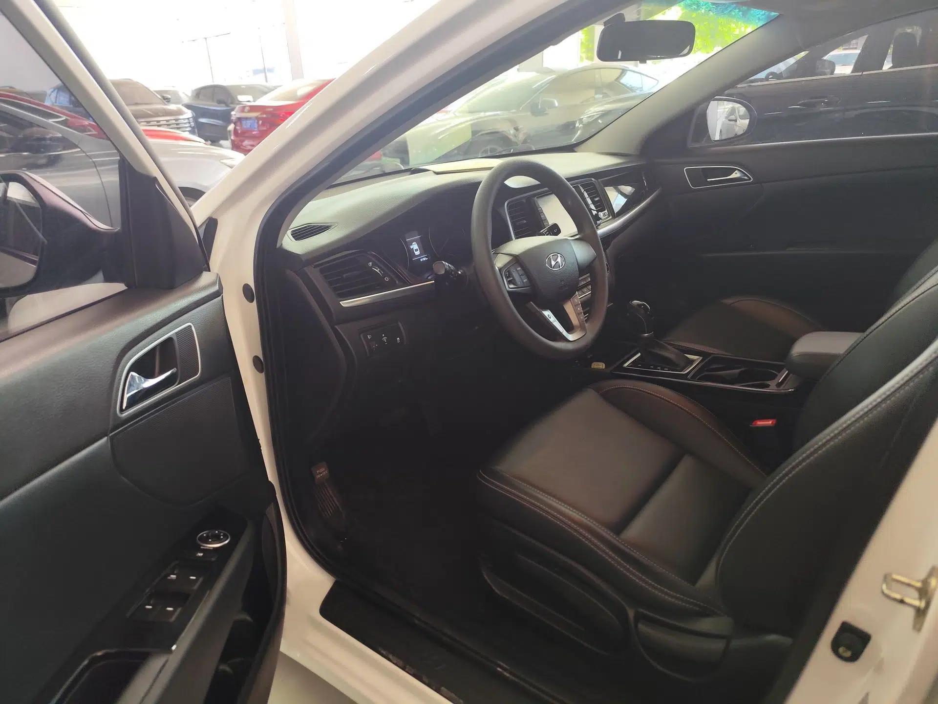 Hyundai Mistra 2017 1.6T Automatic Smart GLS China V Standard — миниатюра 12