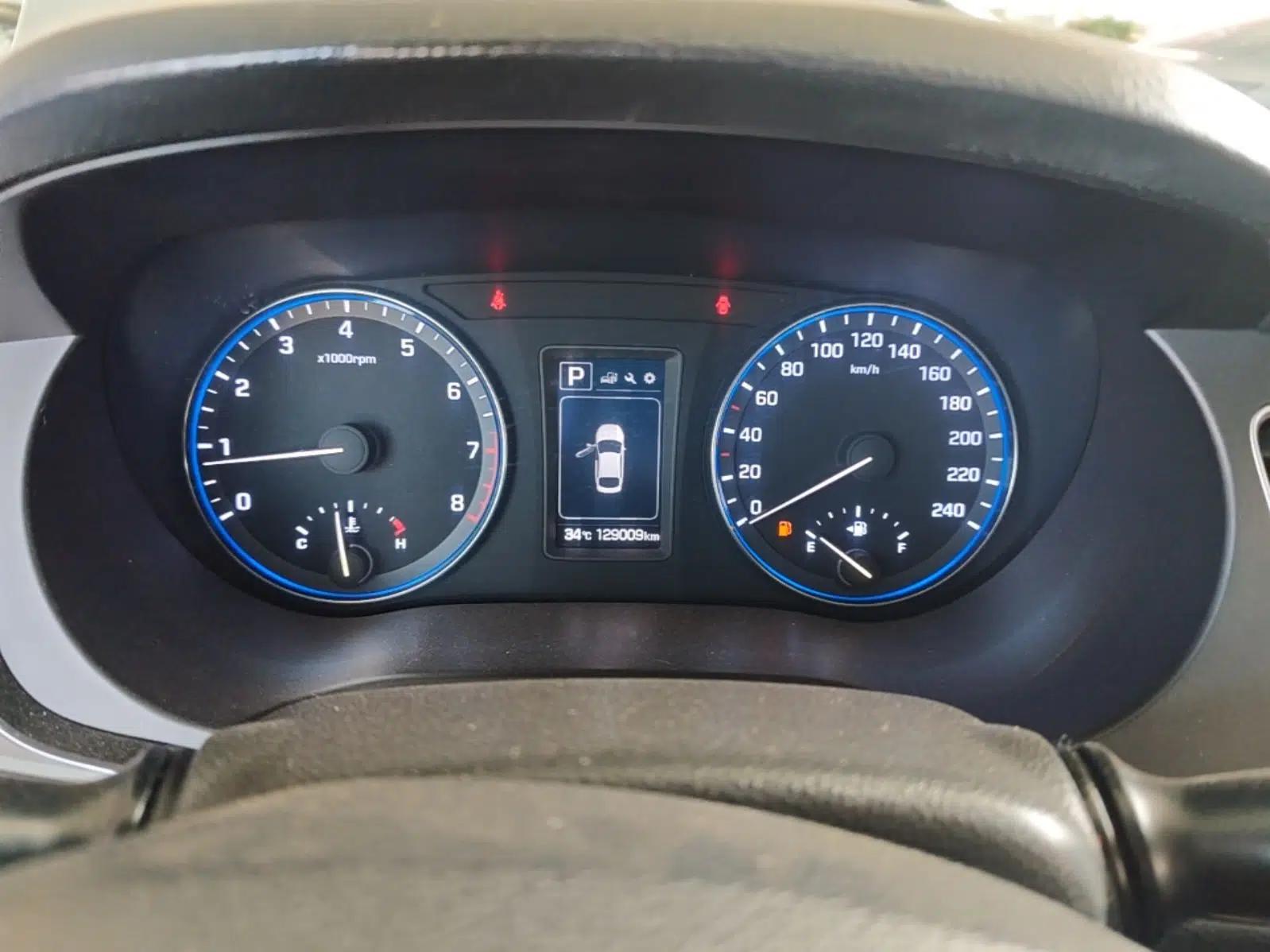 Hyundai Mistra 2016 1.8L Automatic Smart GLS — миниатюра 14