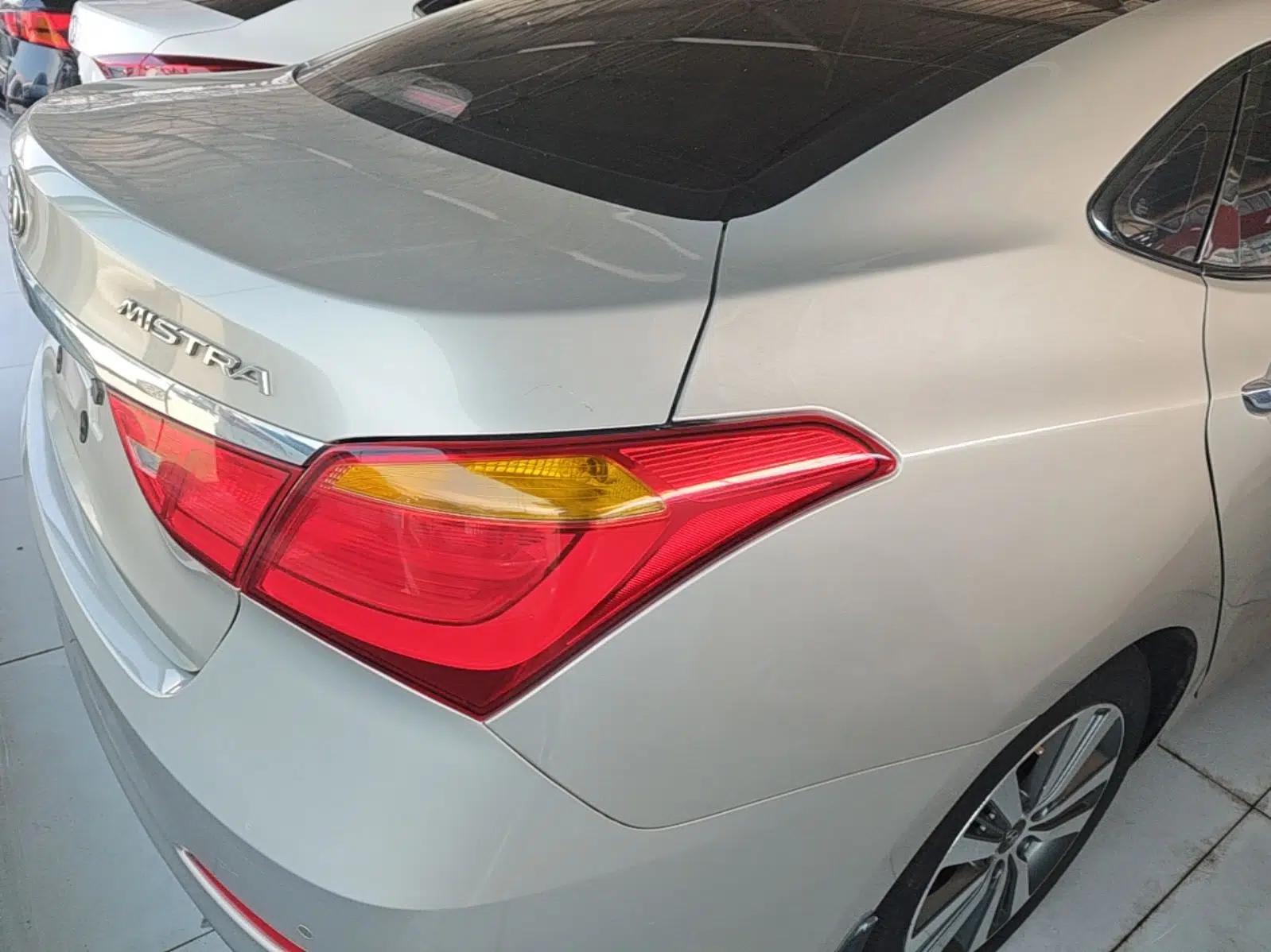 Hyundai Mistra 2016 1.8L Automatic Smart GLS — миниатюра 9