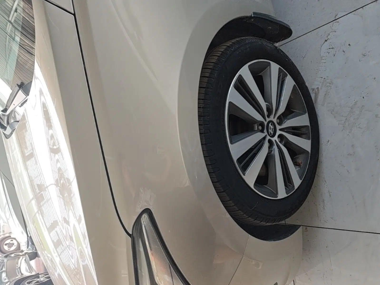 Hyundai Mistra 2016 1.8L Automatic Smart GLS — миниатюра 10