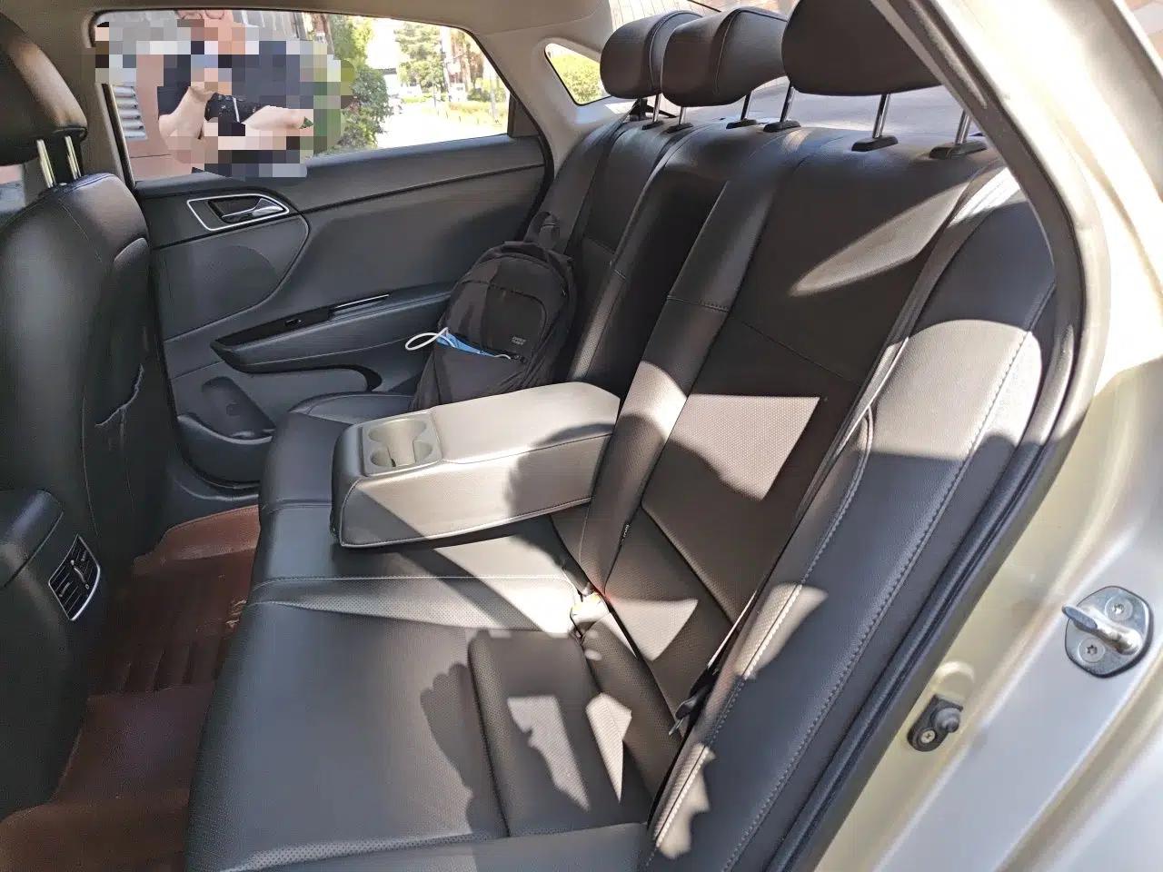 Hyundai Mistra 2014 1.8L Automatic Smart GLS — миниатюра 17