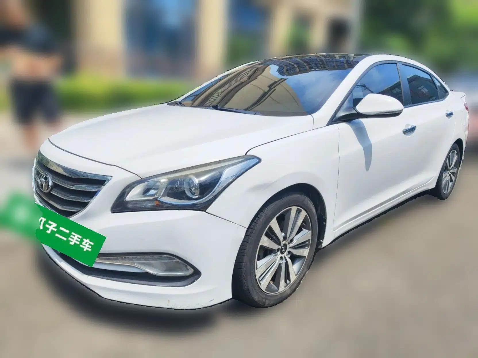 Hyundai Mistra 2014 1.8L Automatic Deluxe DLX Model — миниатюра 1