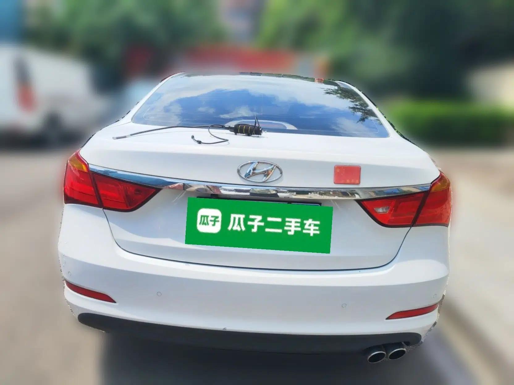 Hyundai Mistra 2014 1.8L Automatic Deluxe DLX Model — миниатюра 5
