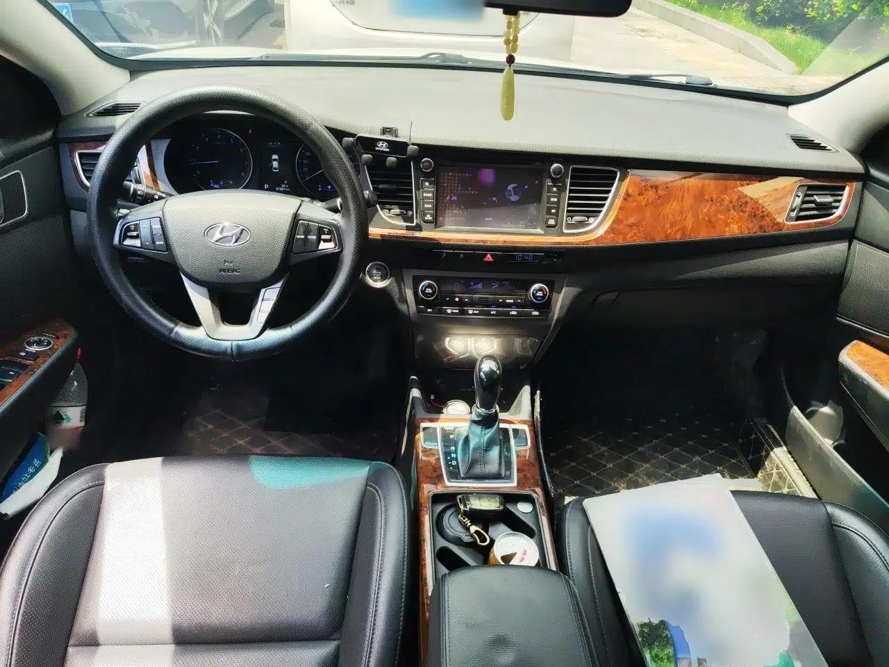 Hyundai Mistra 2014 1.8L Automatic Deluxe DLX Model — миниатюра 9