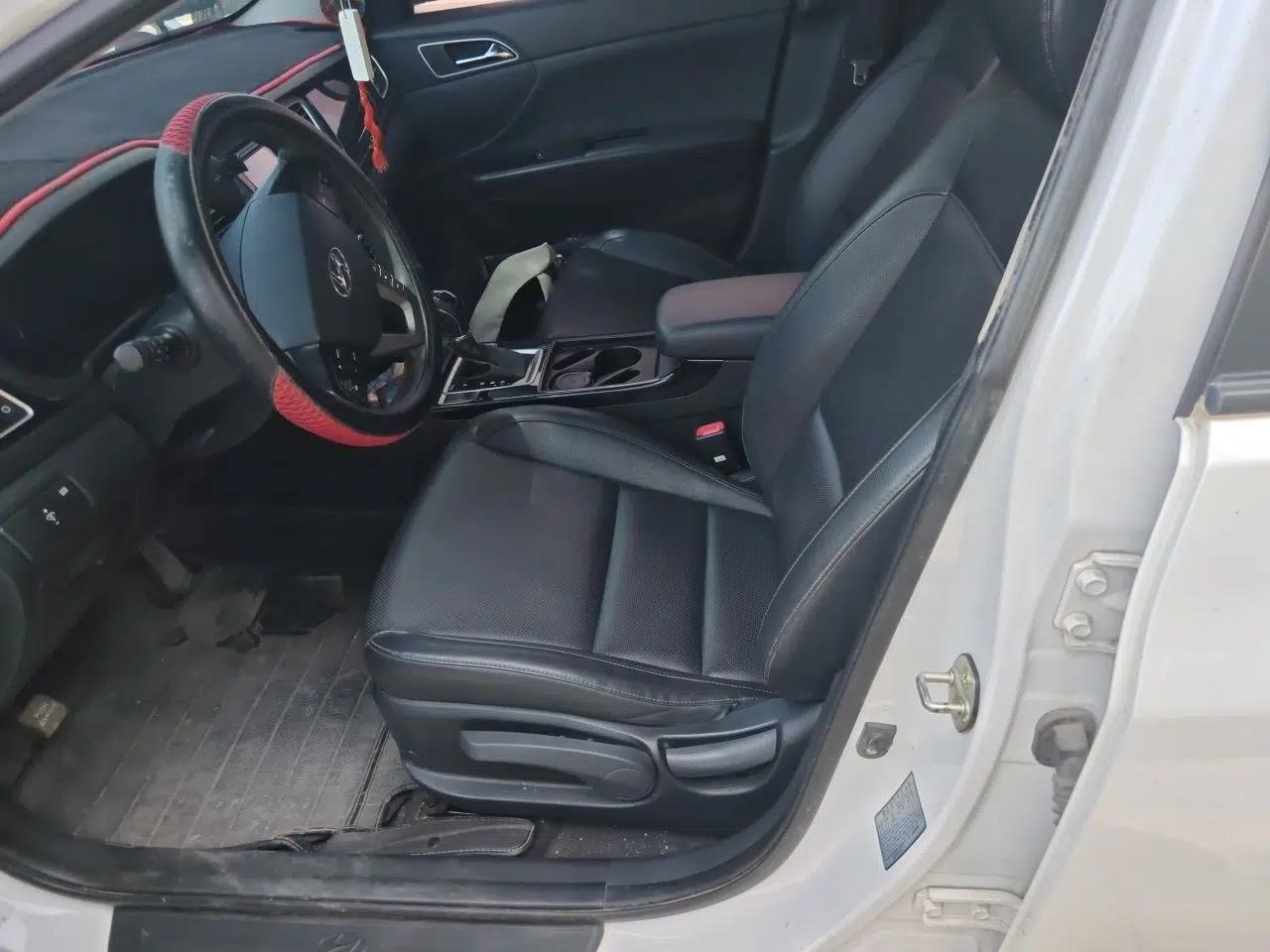Hyundai Mistra 2014 1.8L Automatic Smart GLS — миниатюра 15