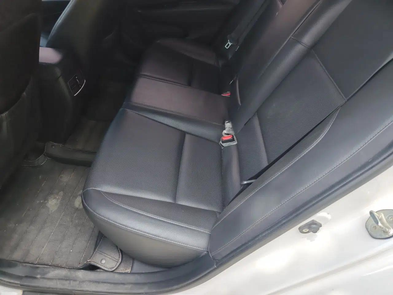 Hyundai Mistra 2014 1.8L Automatic Smart GLS — миниатюра 17