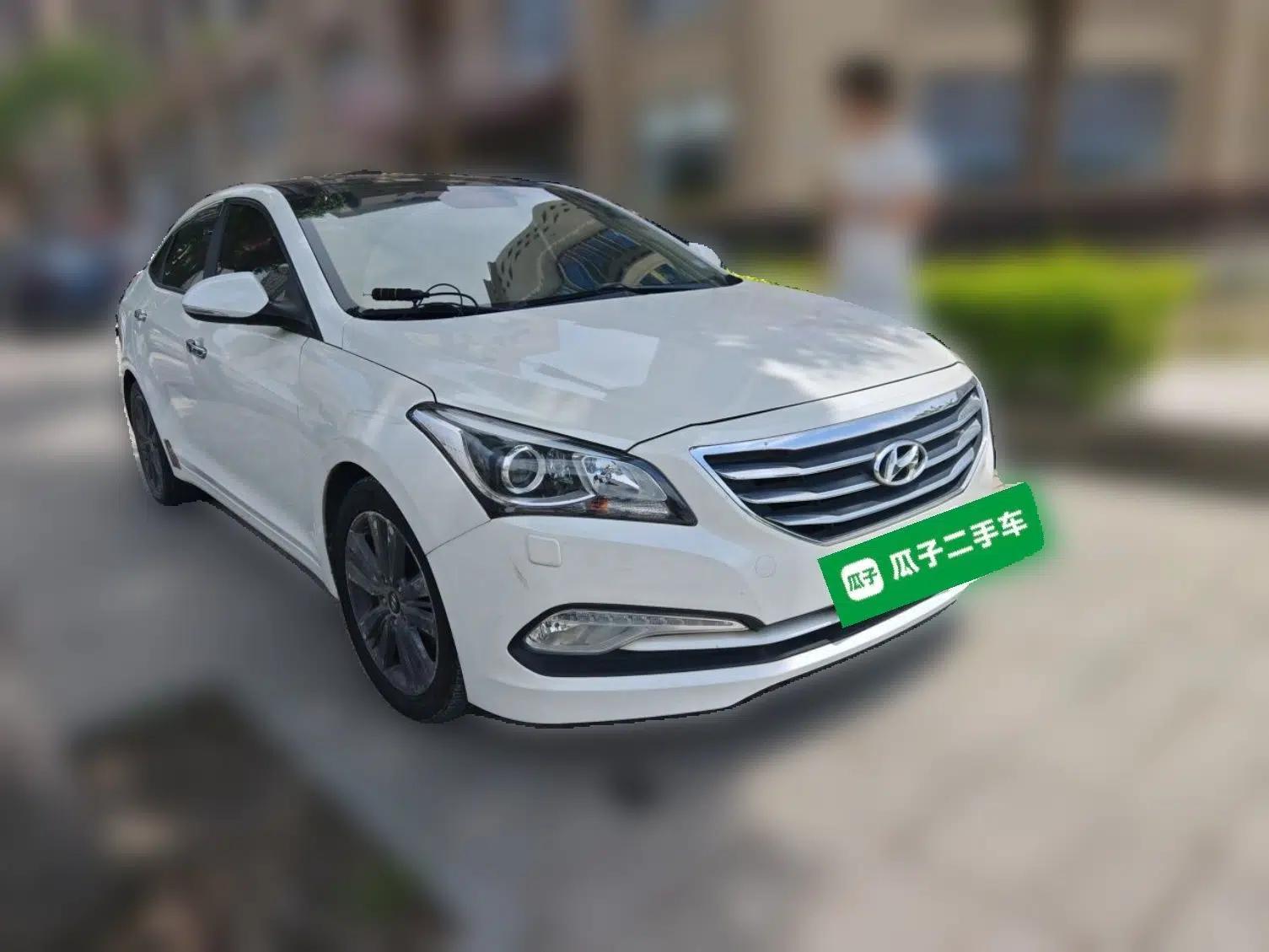 Hyundai Mistra 2014 1.8L Automatic Smart GLS — миниатюра 3