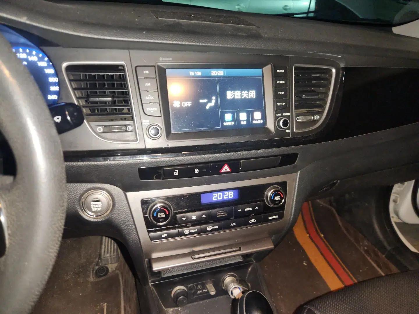 Hyundai Mistra 2016 1.8L Automatic Deluxe DLX Model — миниатюра 13