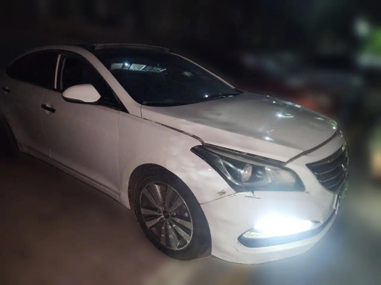 Hyundai Mistra 2016 1.8L Automatic Deluxe DLX Model — миниатюра 3