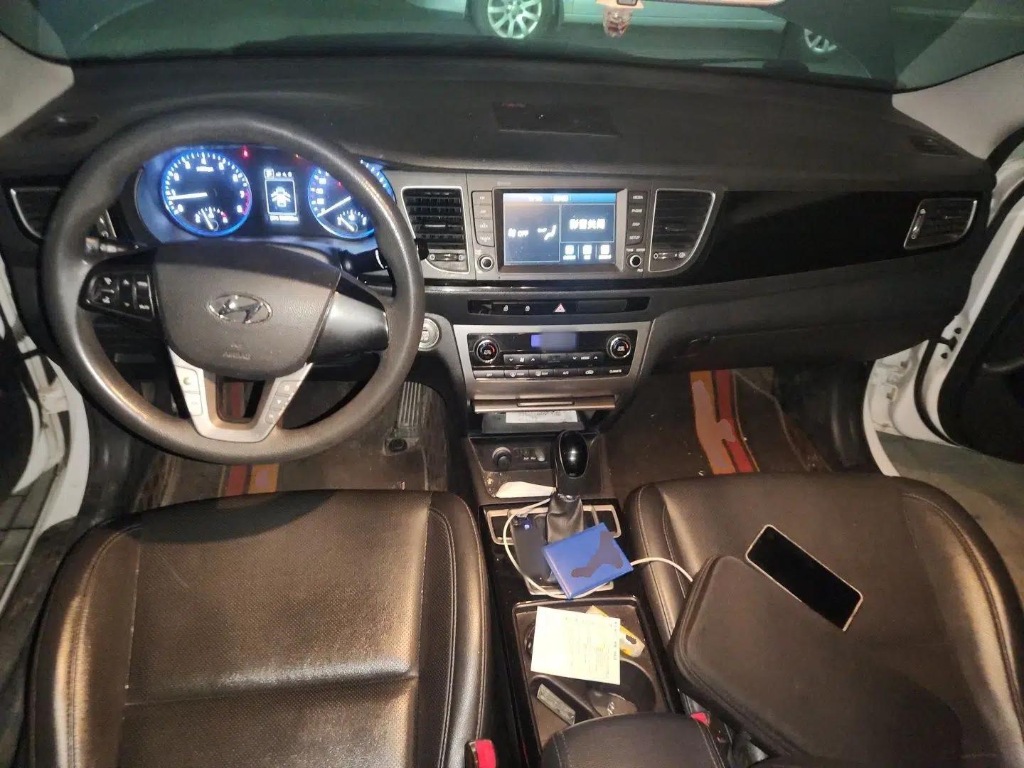 Hyundai Mistra 2016 1.8L Automatic Deluxe DLX Model — миниатюра 9