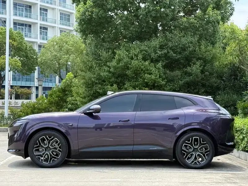 Avita 07 2026 Ultra AWD Pure Electric Edition — миниатюра 3