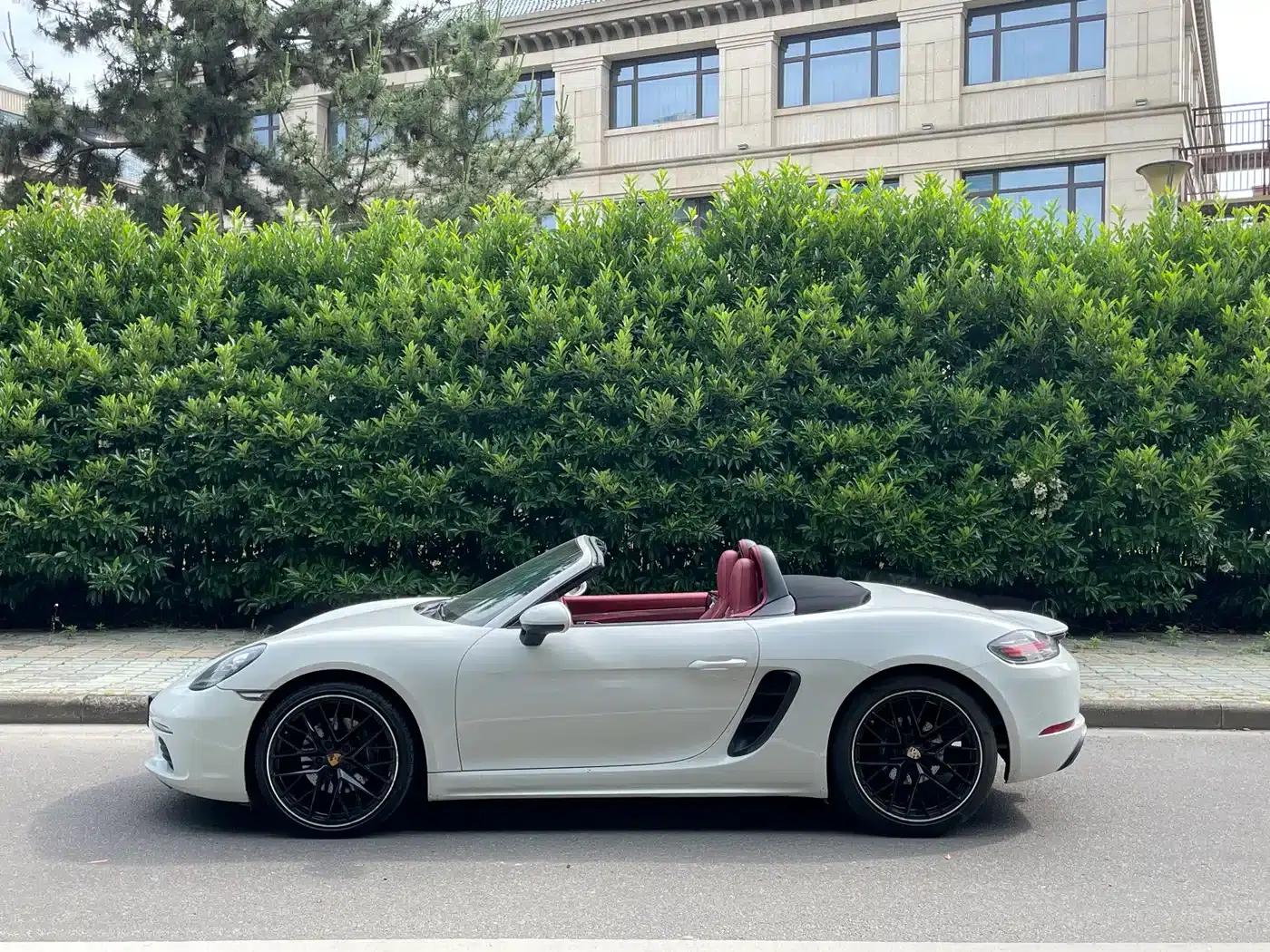 2016 Porsche 718 Boxster 2.0T — миниатюра 2
