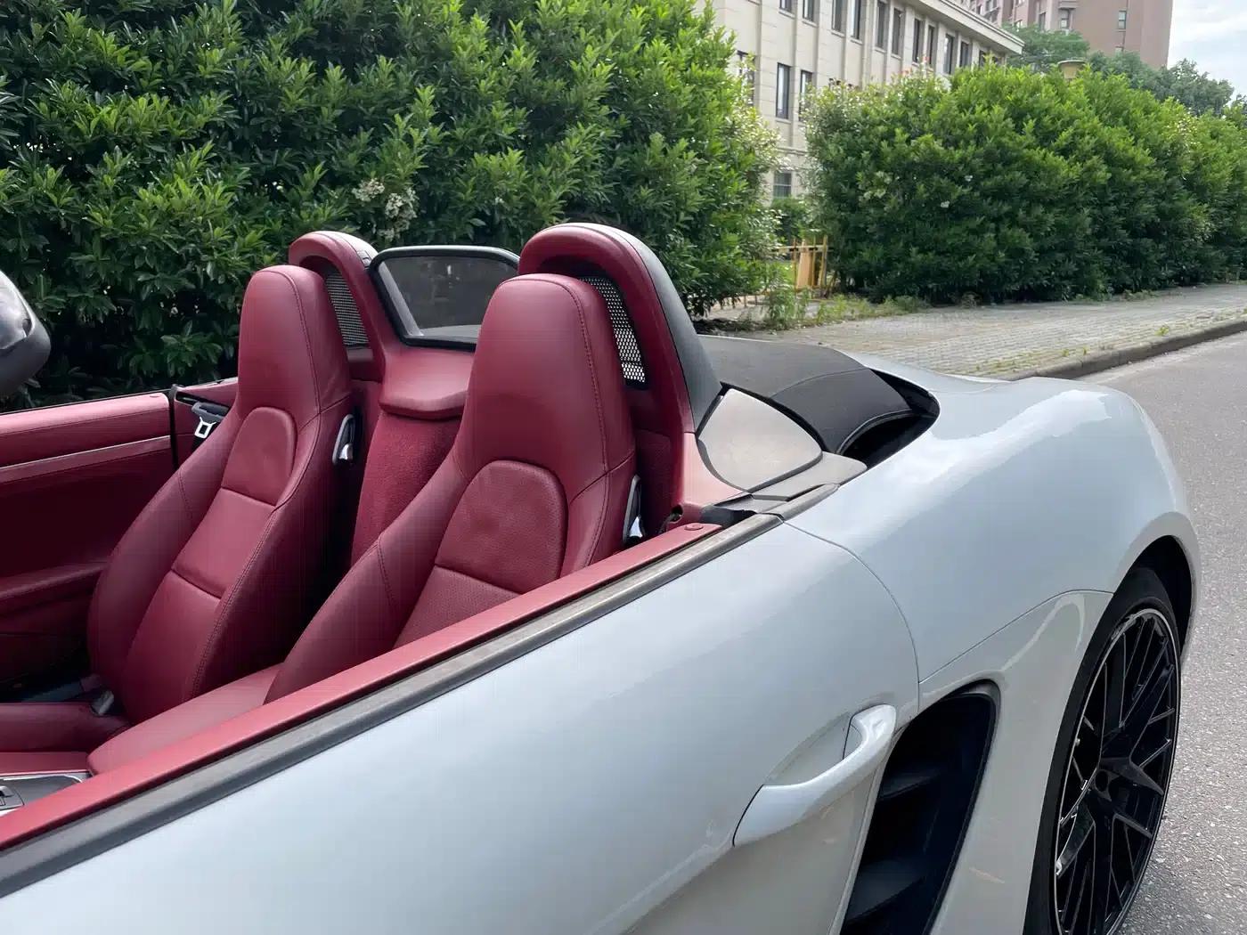 2016 Porsche 718 Boxster 2.0T — миниатюра 20
