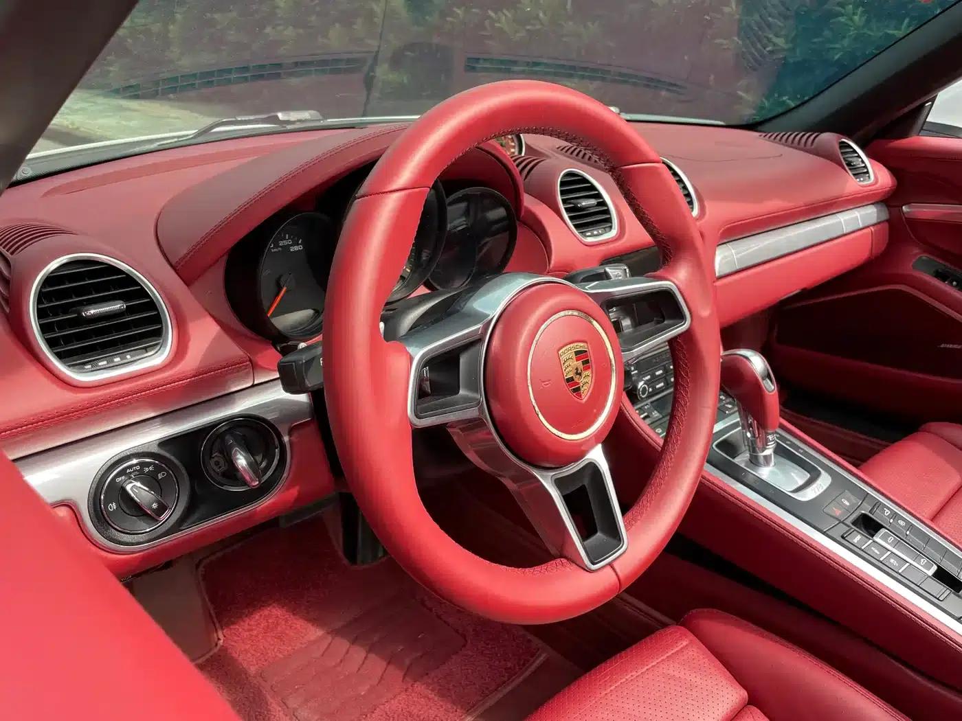 2016 Porsche 718 Boxster 2.0T — миниатюра 7
