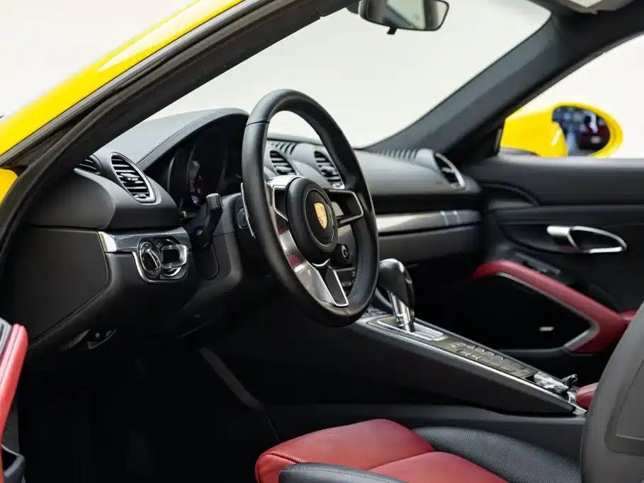 Porsche 718 Cayman 2018 2.0T — миниатюра 7