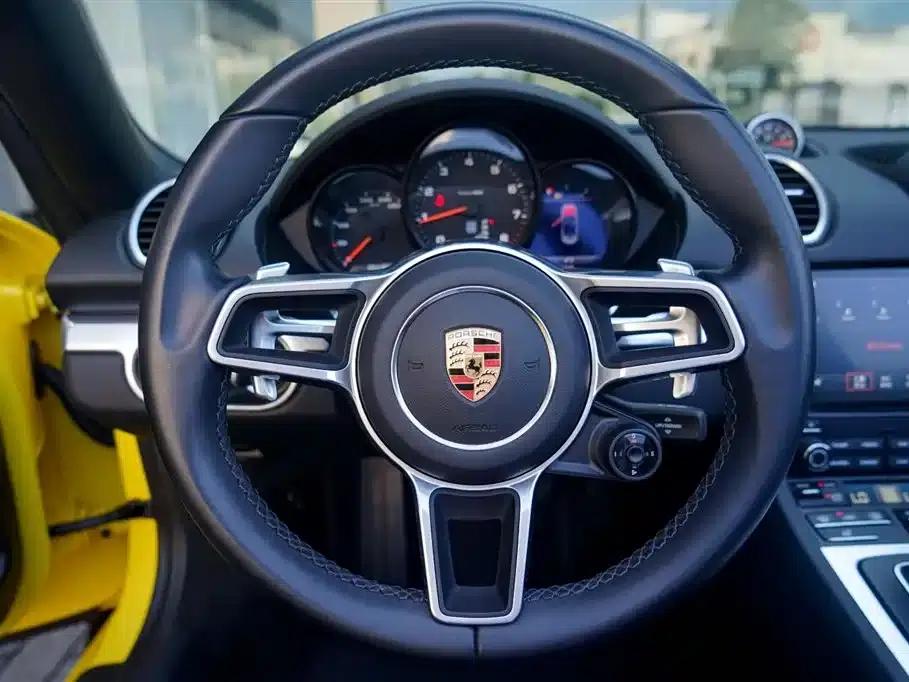 2022 Porsche 718 Boxster 2.0T — миниатюра 20