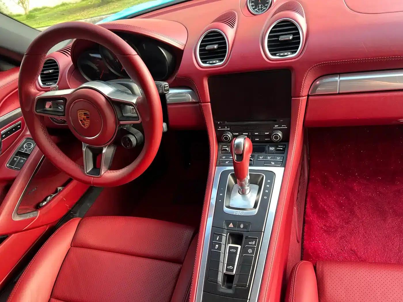 2016 Porsche 718 Boxster 2.0T — миниатюра 11