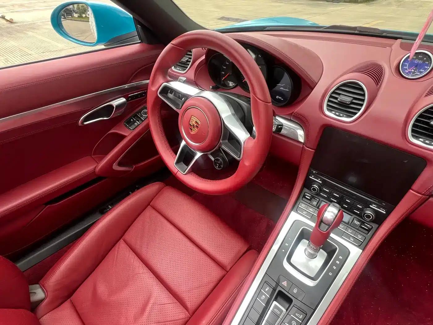 2016 Porsche 718 Boxster 2.0T — миниатюра 13