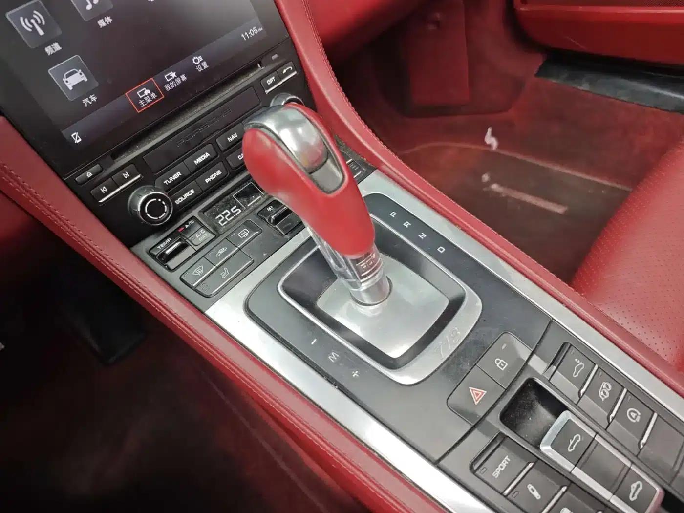 2019 Porsche 718 Boxster 2.0T — миниатюра 5