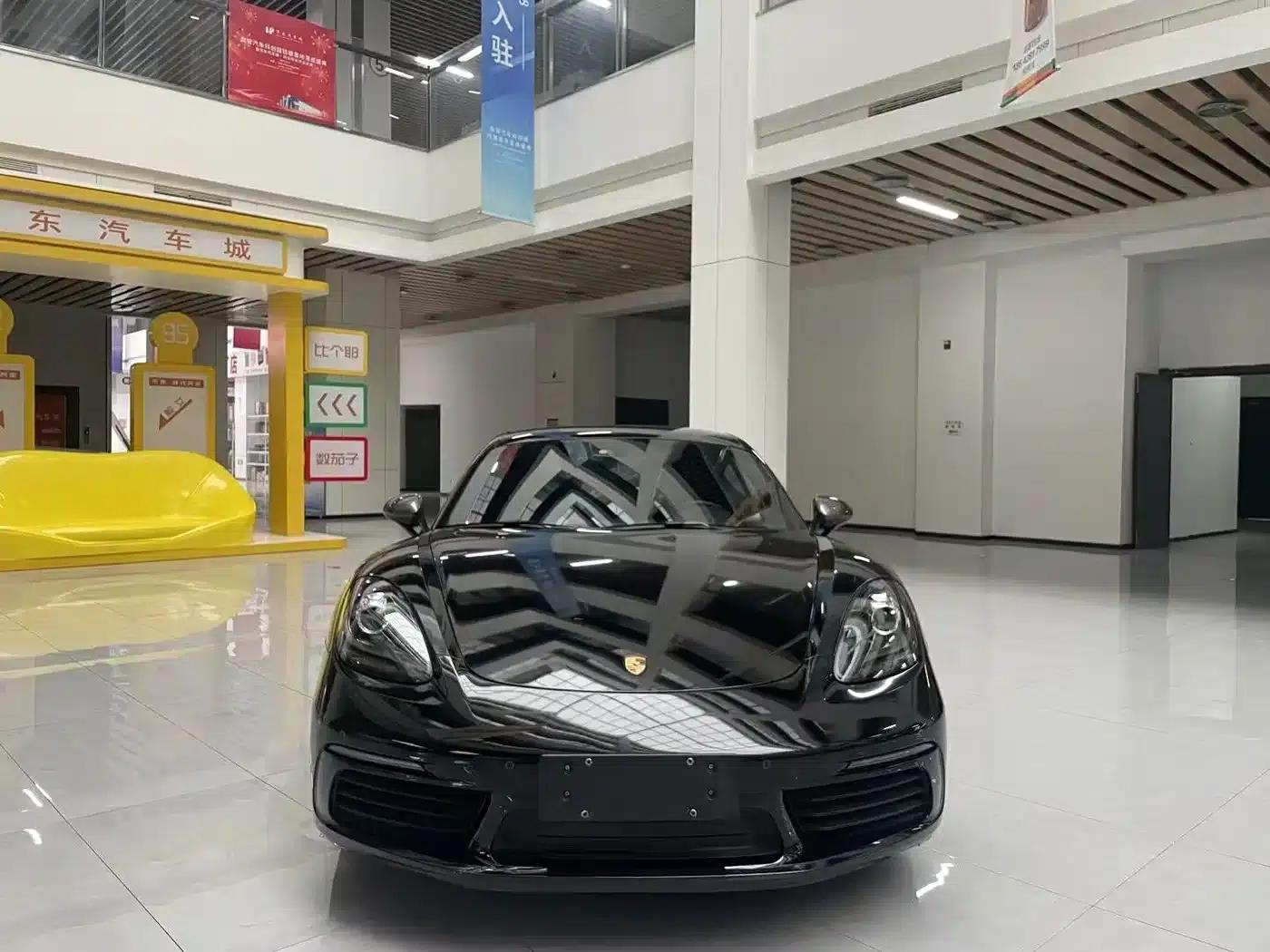 Porsche 718 2019 Cayman T 2.0T — миниатюра 2