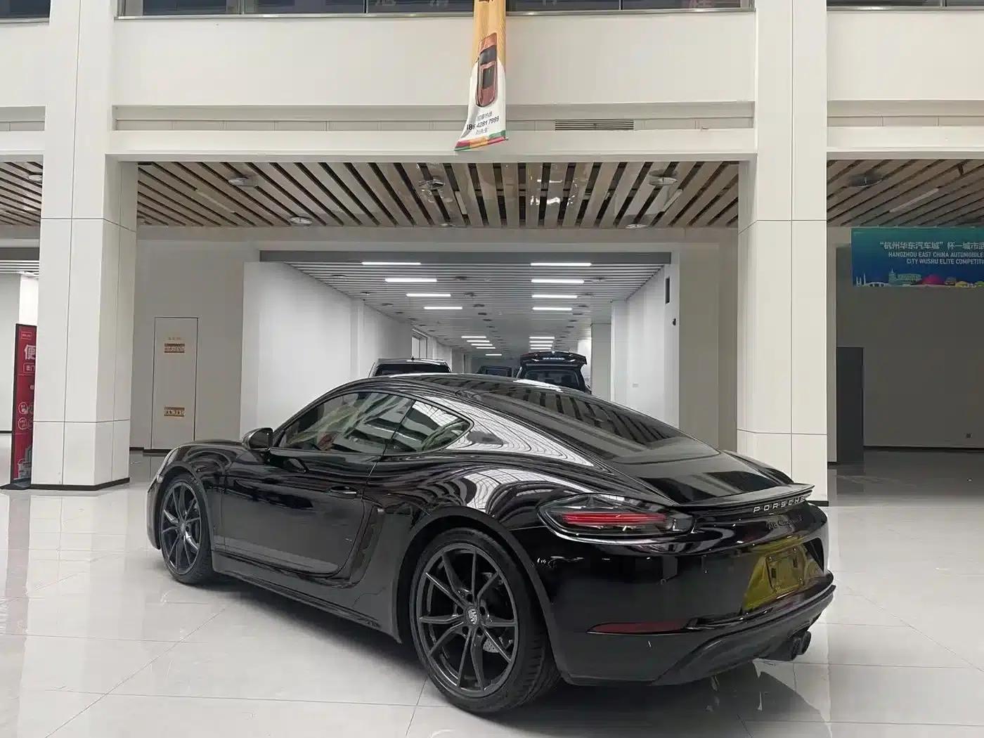 Porsche 718 2019 Cayman T 2.0T — миниатюра 4