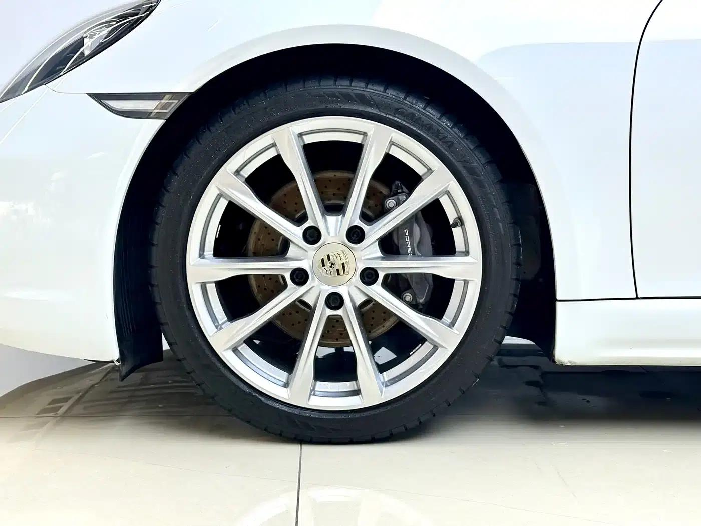 2020 Porsche 718 Boxster 2.0T — миниатюра 18