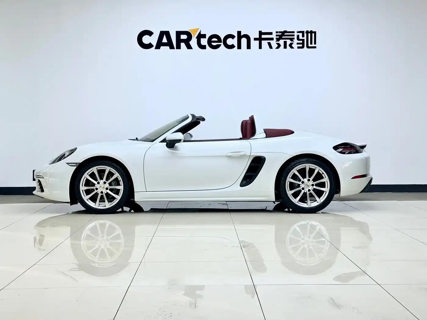 2020 Porsche 718 Boxster 2.0T — миниатюра 5