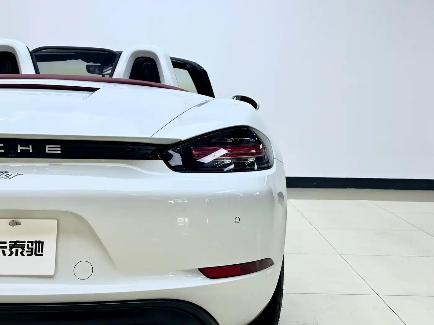 2020 Porsche 718 Boxster 2.0T — миниатюра 7