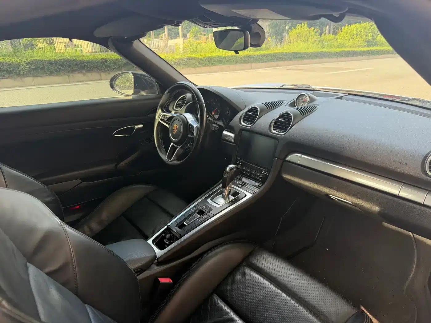 2016 Porsche 718 Boxster 2.0T — миниатюра 4