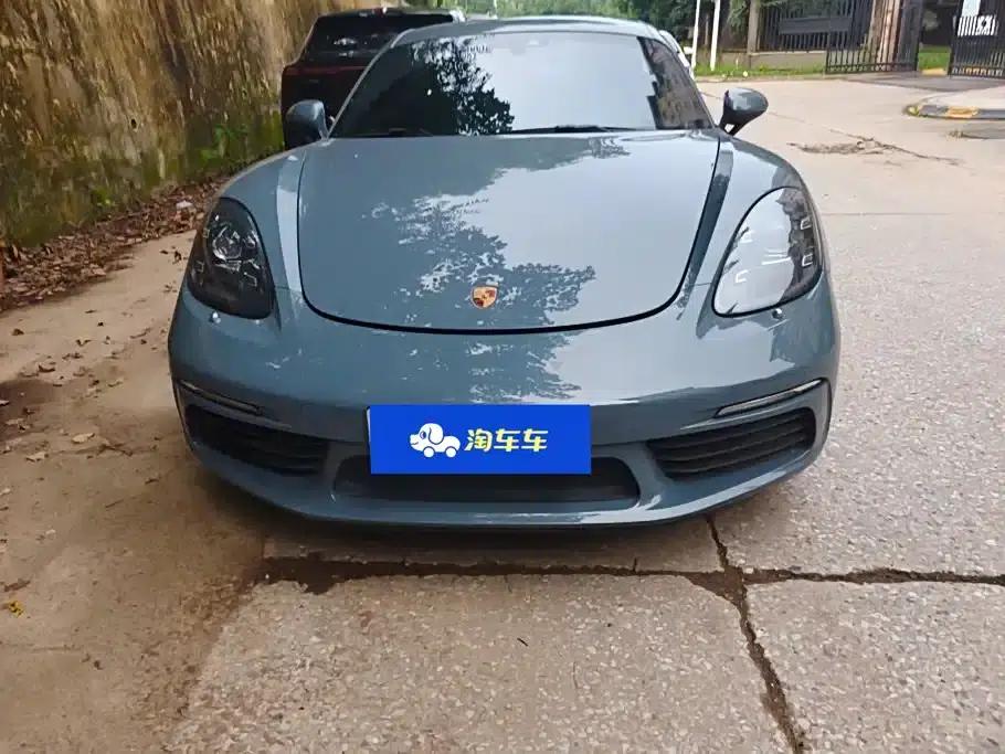 Porsche 718 Cayman 2018 2.0T — миниатюра 2