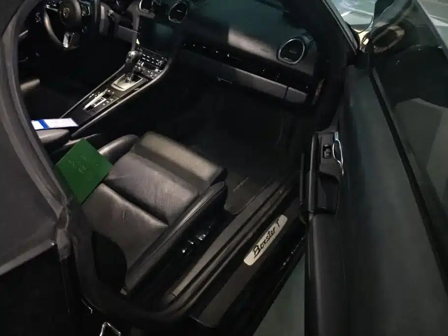 2019 Porsche 718 Boxster T 2.0T — миниатюра 8