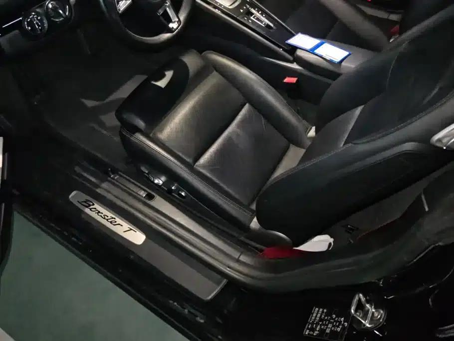 2019 Porsche 718 Boxster T 2.0T — миниатюра 9