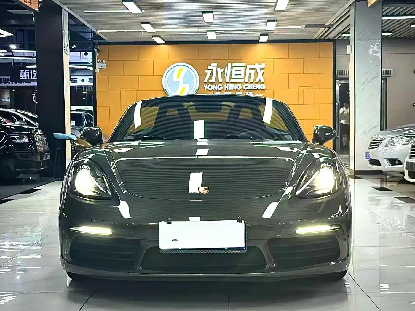 2022 Porsche 718 Boxster 2.0T — миниатюра 3