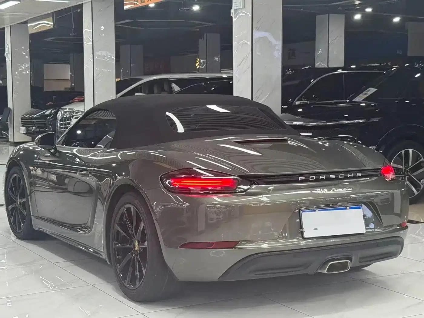 2022 Porsche 718 Boxster 2.0T — миниатюра 4