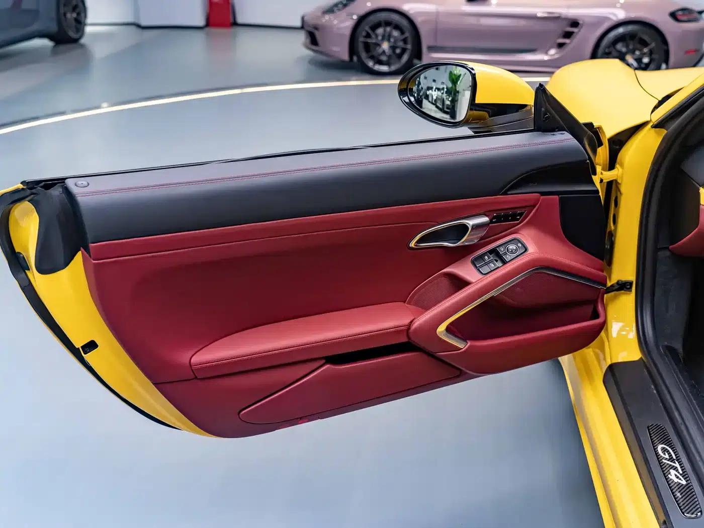 Porsche 718 Cayman 2018 2.0T — миниатюра 12