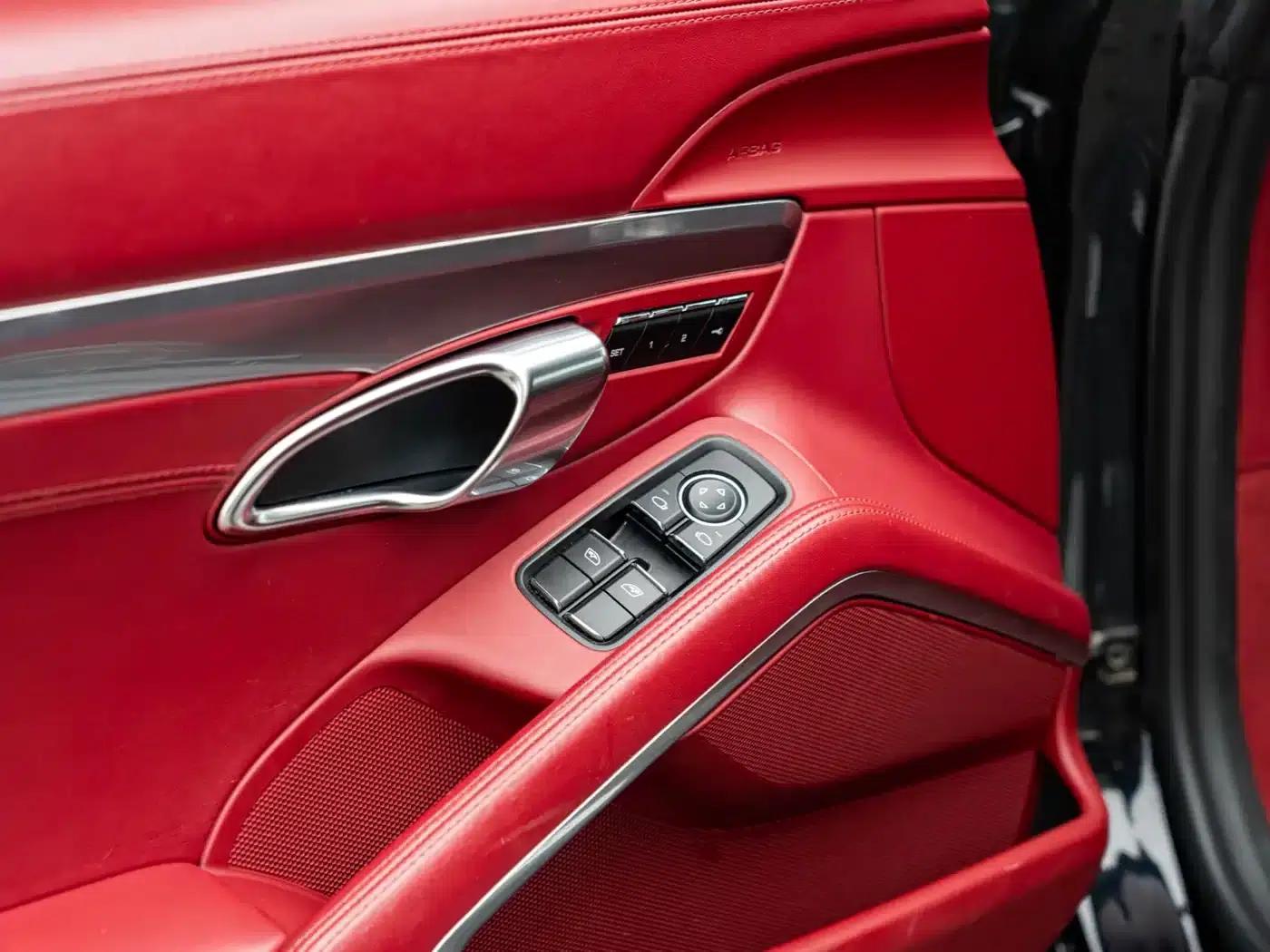 2018 Porsche 718 Boxster 2.0T — миниатюра 21