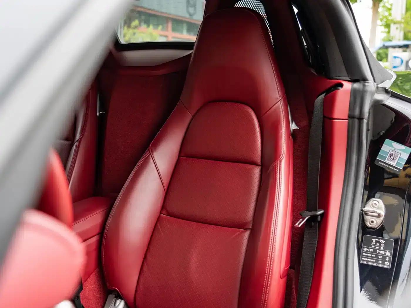 2018 Porsche 718 Boxster 2.0T — миниатюра 22