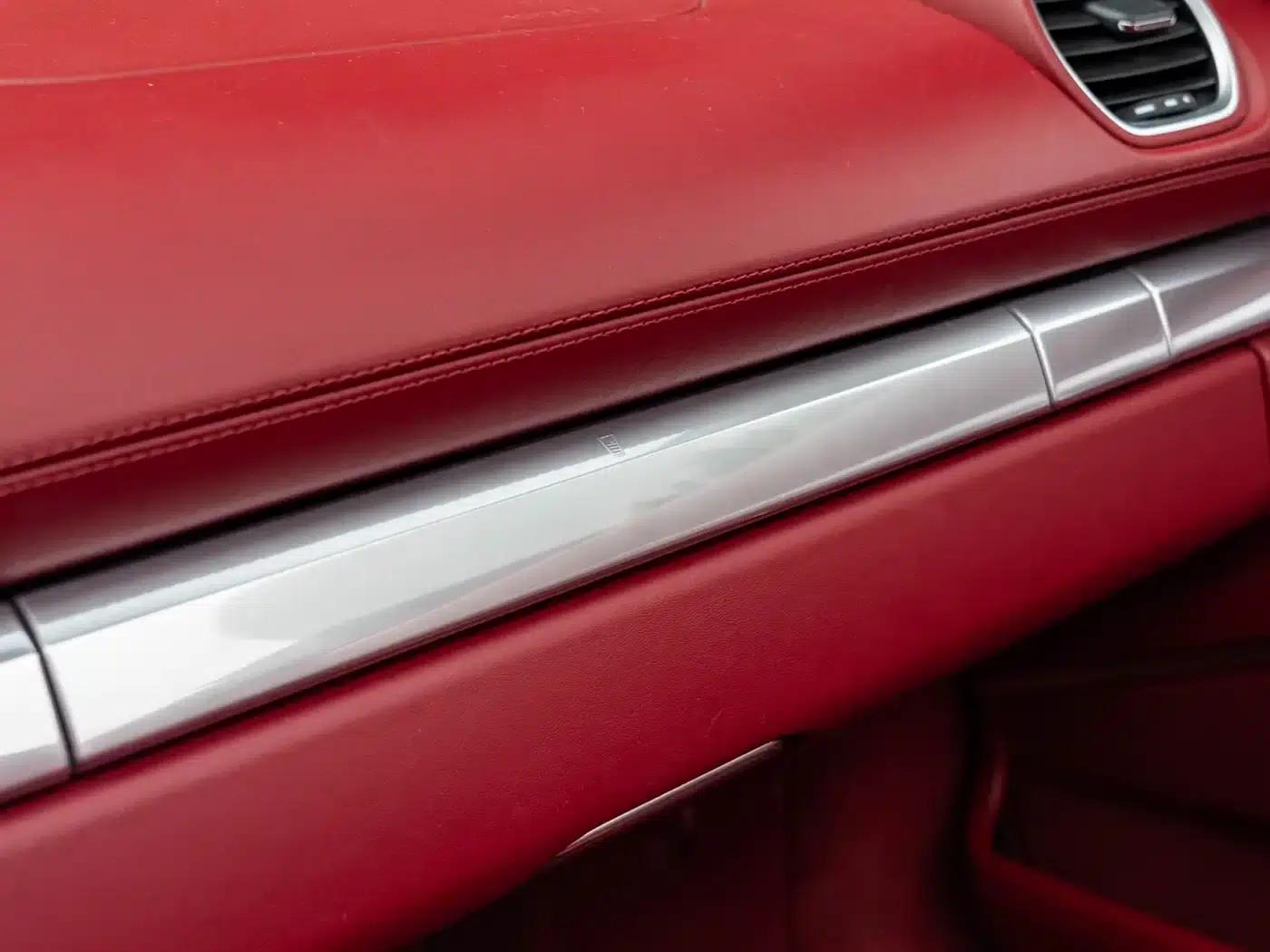 2018 Porsche 718 Boxster 2.0T — миниатюра 34