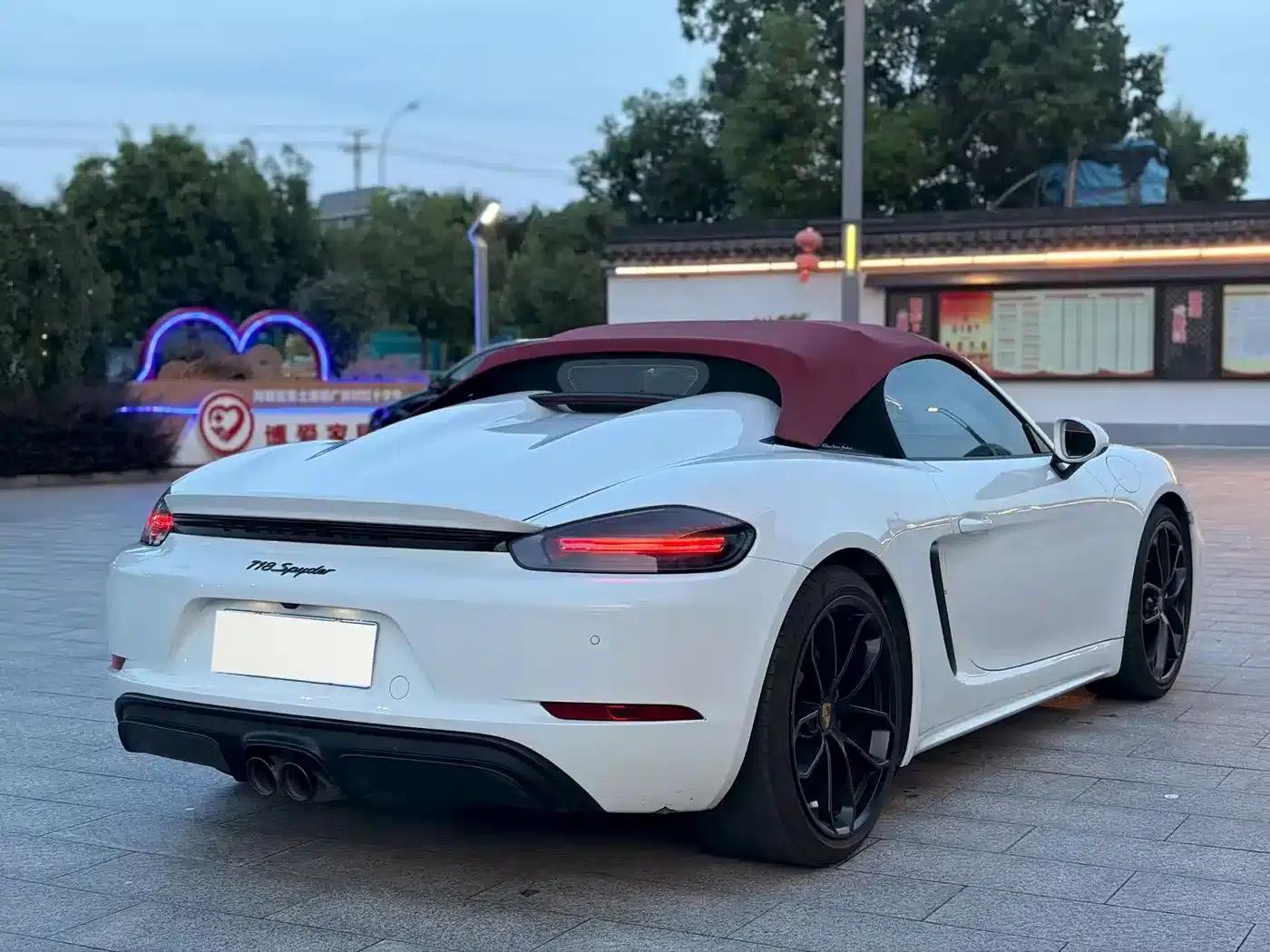 Porsche 718 2022 Spyder 2.0T — миниатюра 5