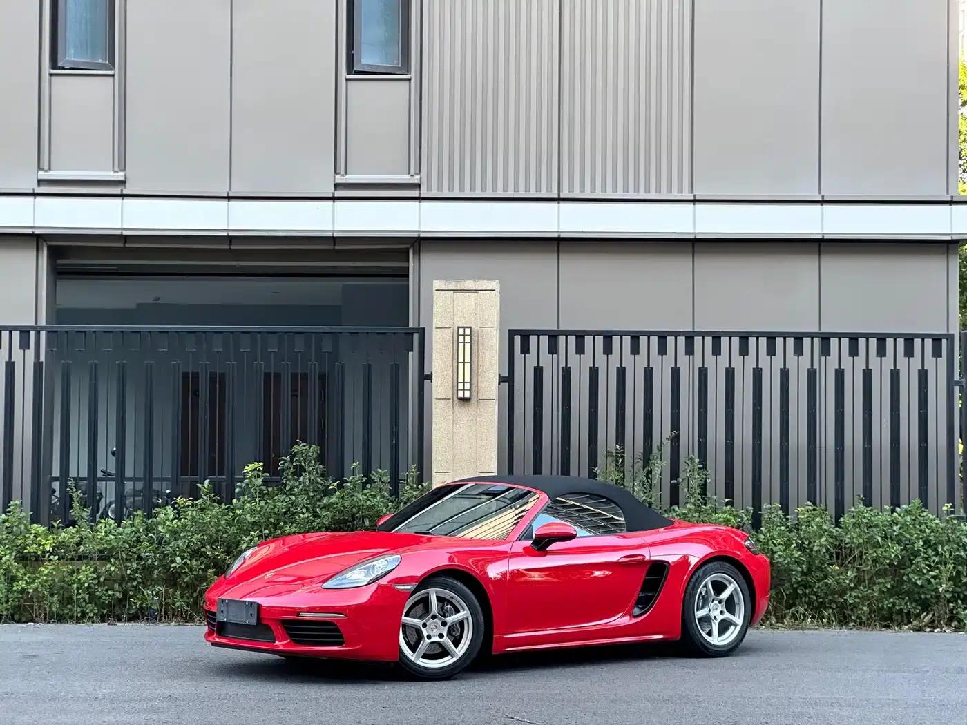 2016 Porsche 718 Boxster 2.0T — миниатюра 1