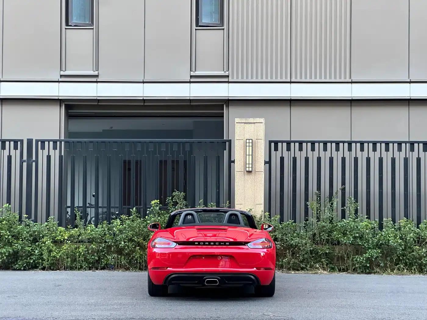 2016 Porsche 718 Boxster 2.0T — миниатюра 5