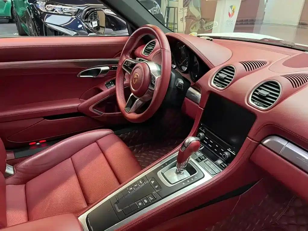 Porsche 718 Cayman 2018 2.0T — миниатюра 13