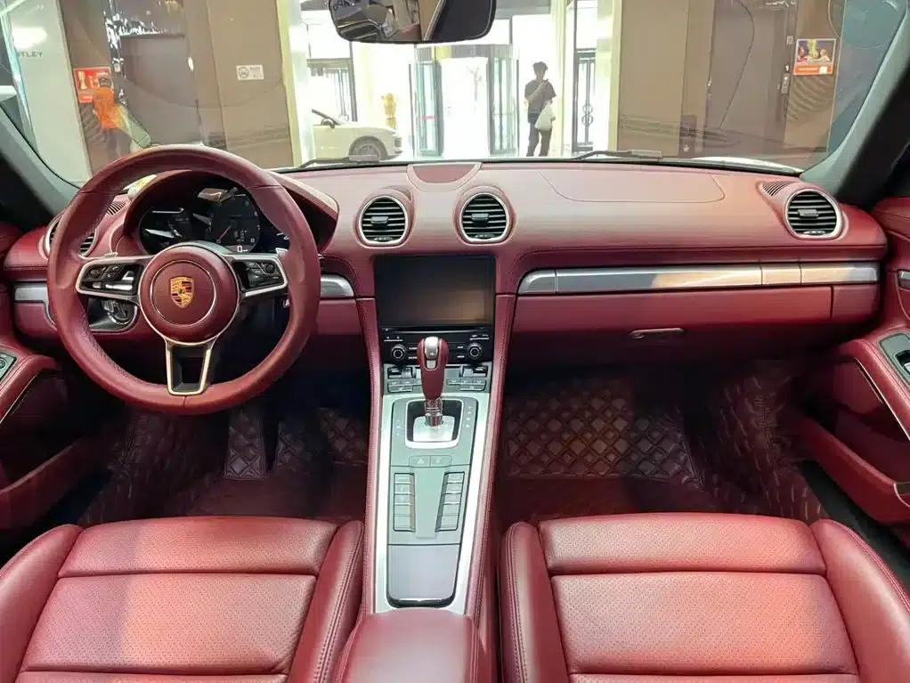 Porsche 718 Cayman 2018 2.0T — миниатюра 5