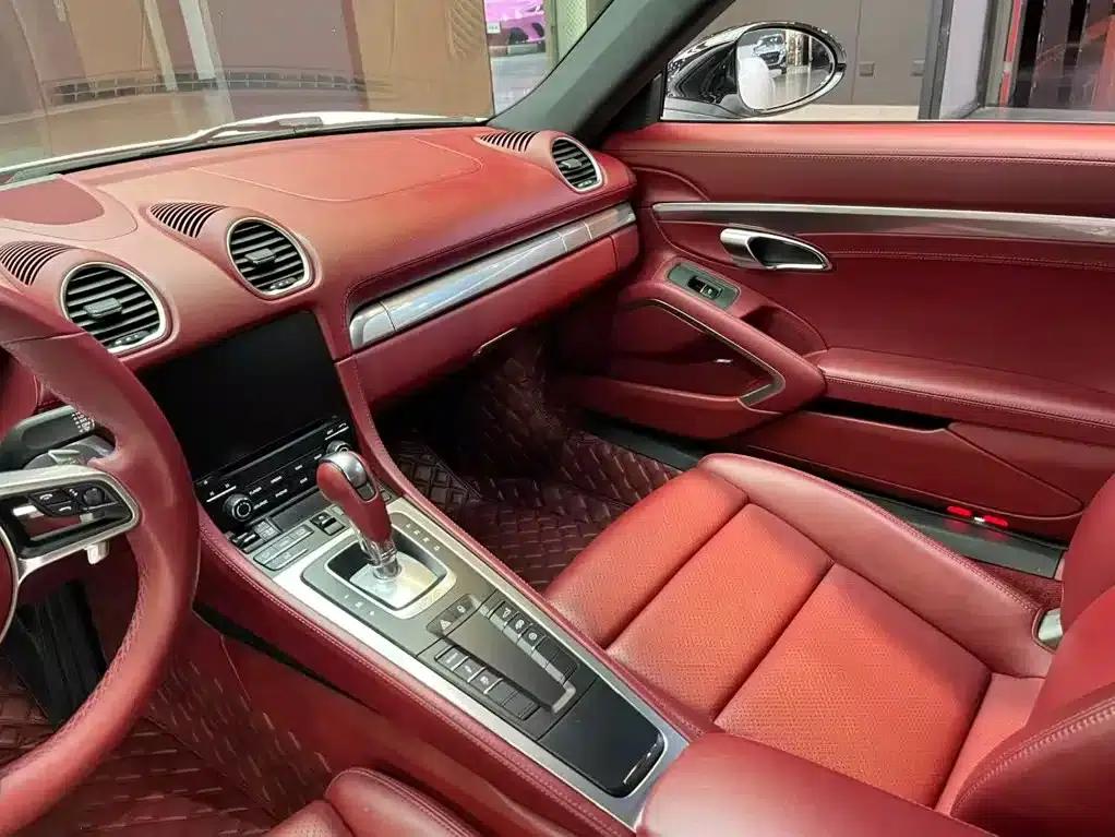 Porsche 718 Cayman 2018 2.0T — миниатюра 8