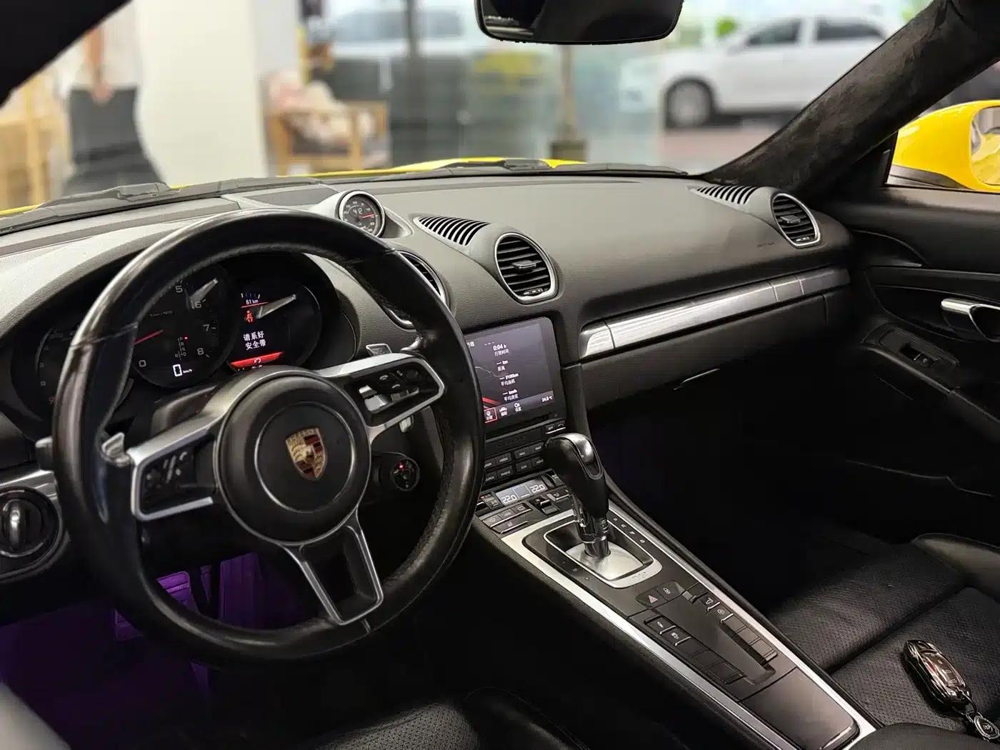 Porsche 718 Cayman 2016 2.0T — миниатюра 3