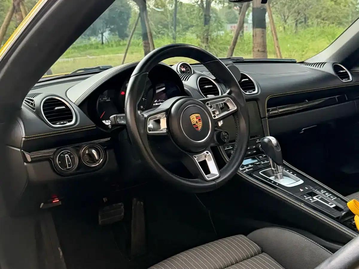 2019 Porsche 718 Boxster T 2.0T — миниатюра 8