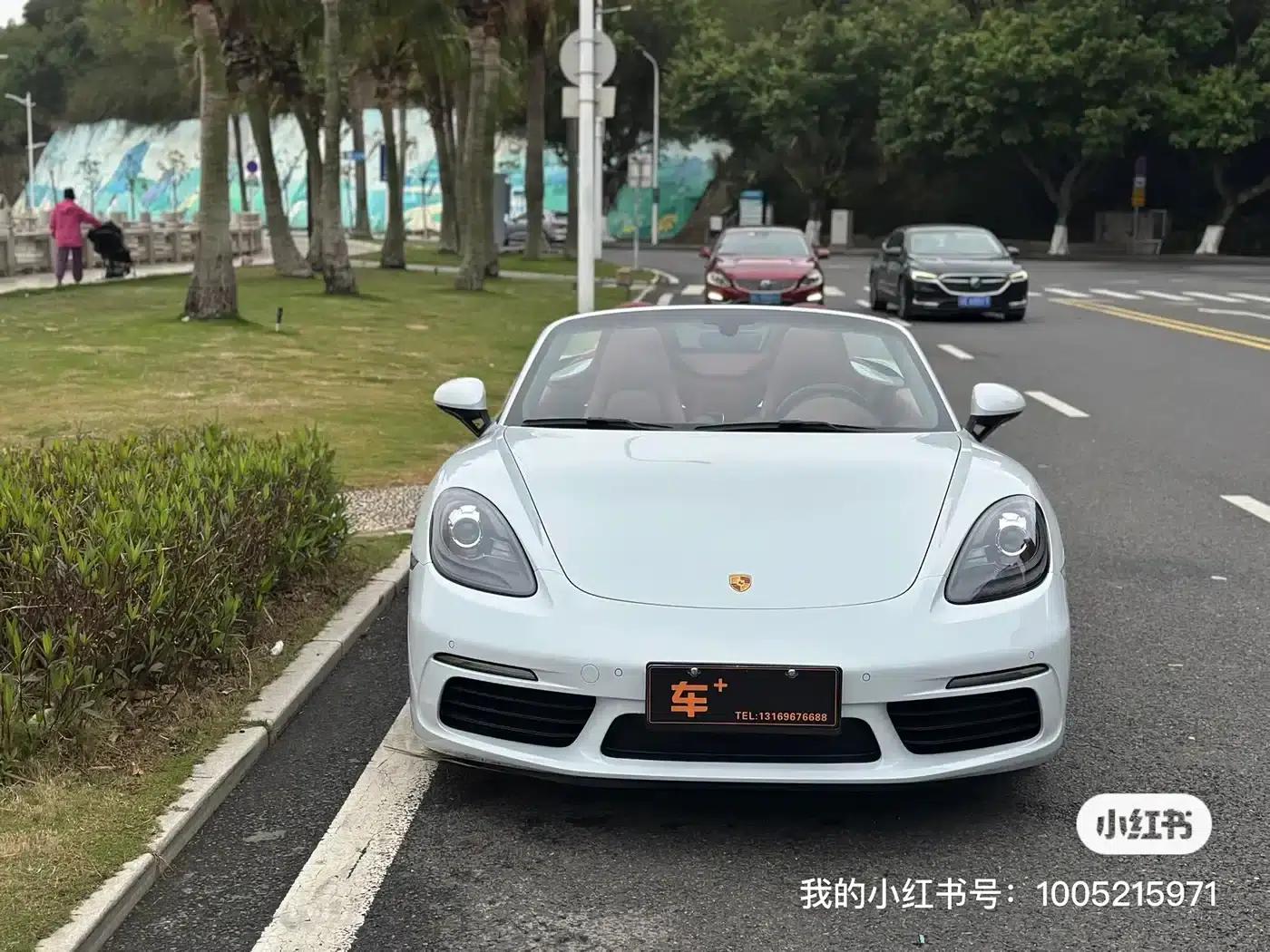 2022 Porsche 718 Boxster 2.0T — миниатюра 3