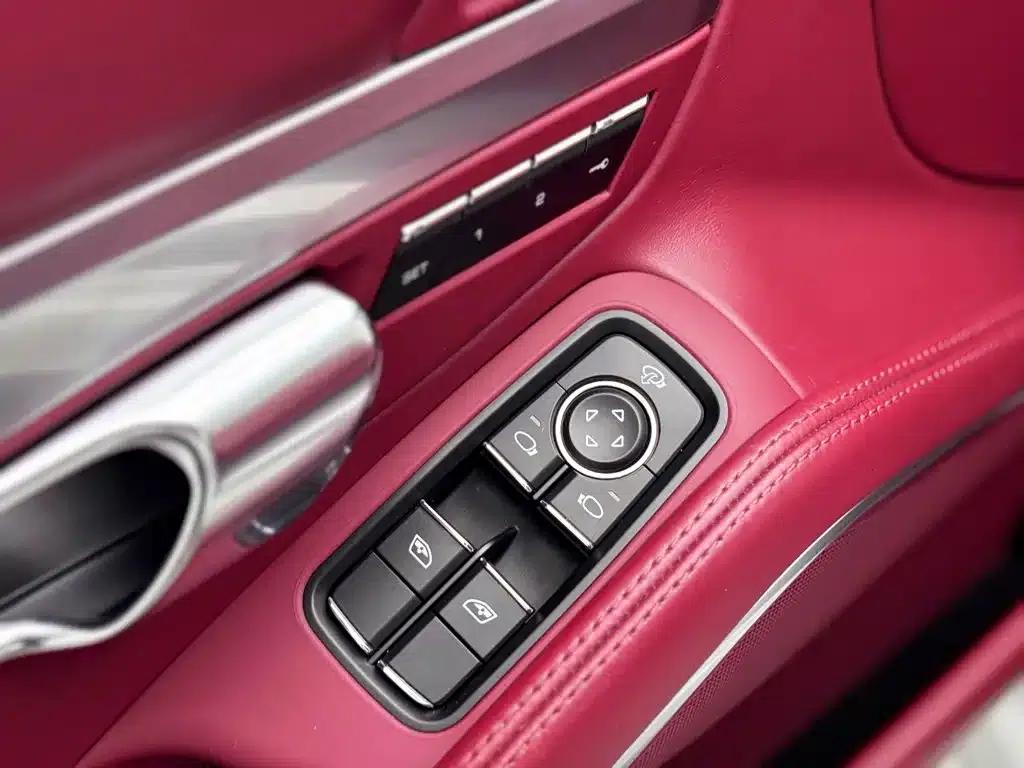 2020 Porsche 718 Boxster 2.0T — миниатюра 18